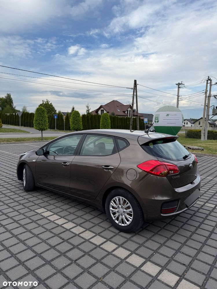 Kia Ceed 1.4 L Business Line - 2