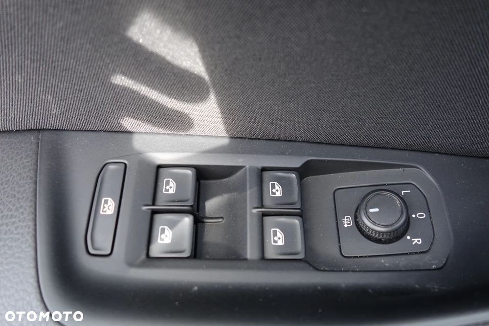 Volkswagen Passat 2.0 TDI EVO Business DSG - 16