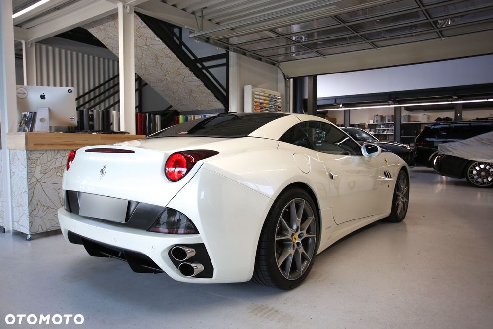 Ferrari California - 30