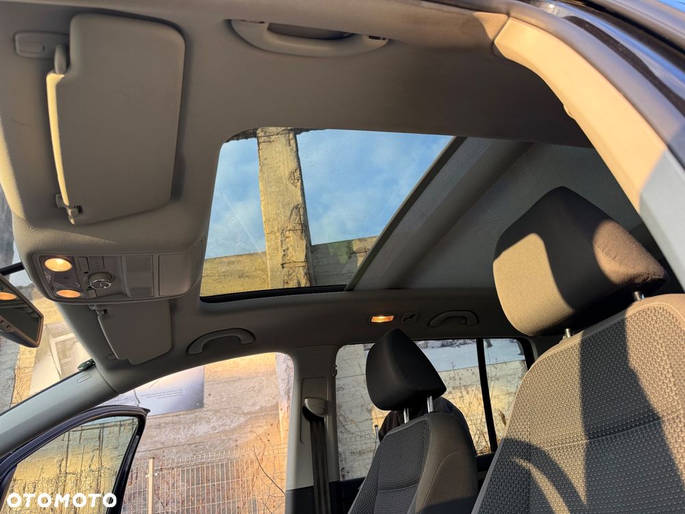 Volkswagen Touran 2.0 TDI DPF Freestyle - 15