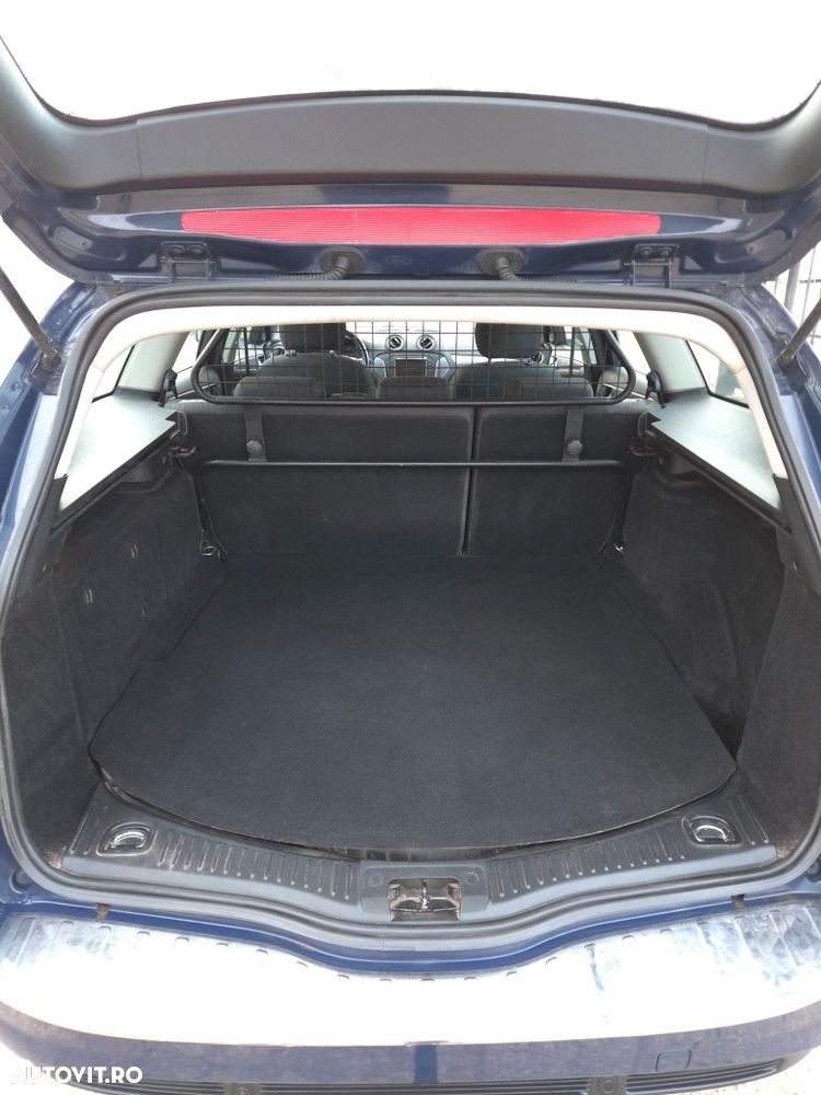 Ford Mondeo 2.0 TDCi Trend - 16