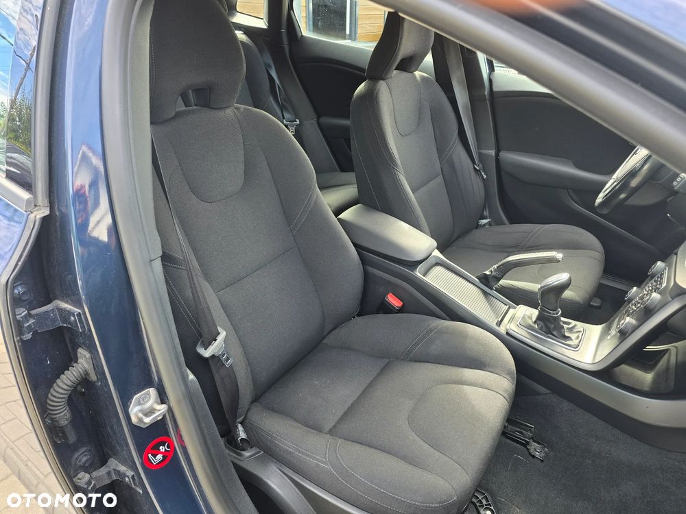 Volvo V40 - 15