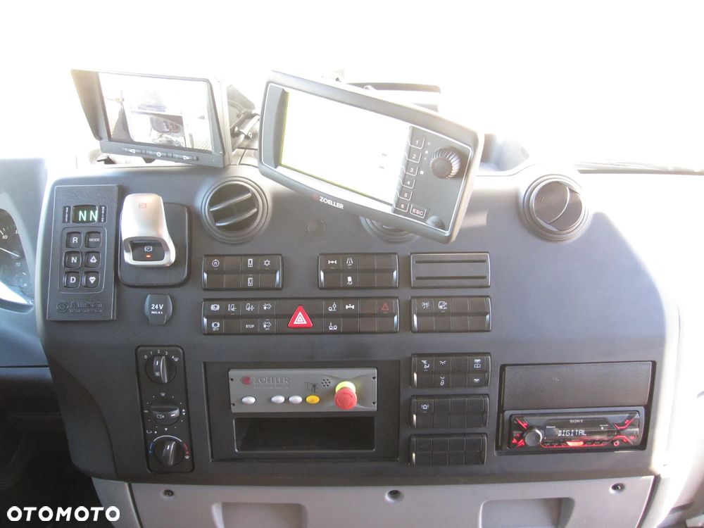 Mercedes-Benz ECONIC 2630 - 8