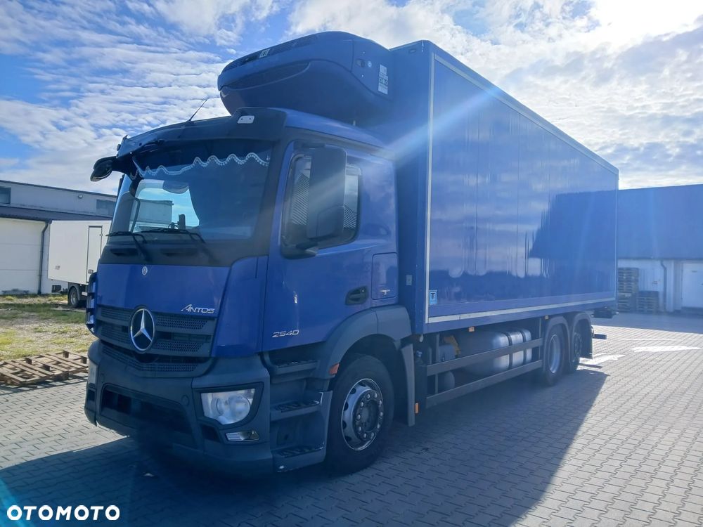 Mercedes-Benz Antos