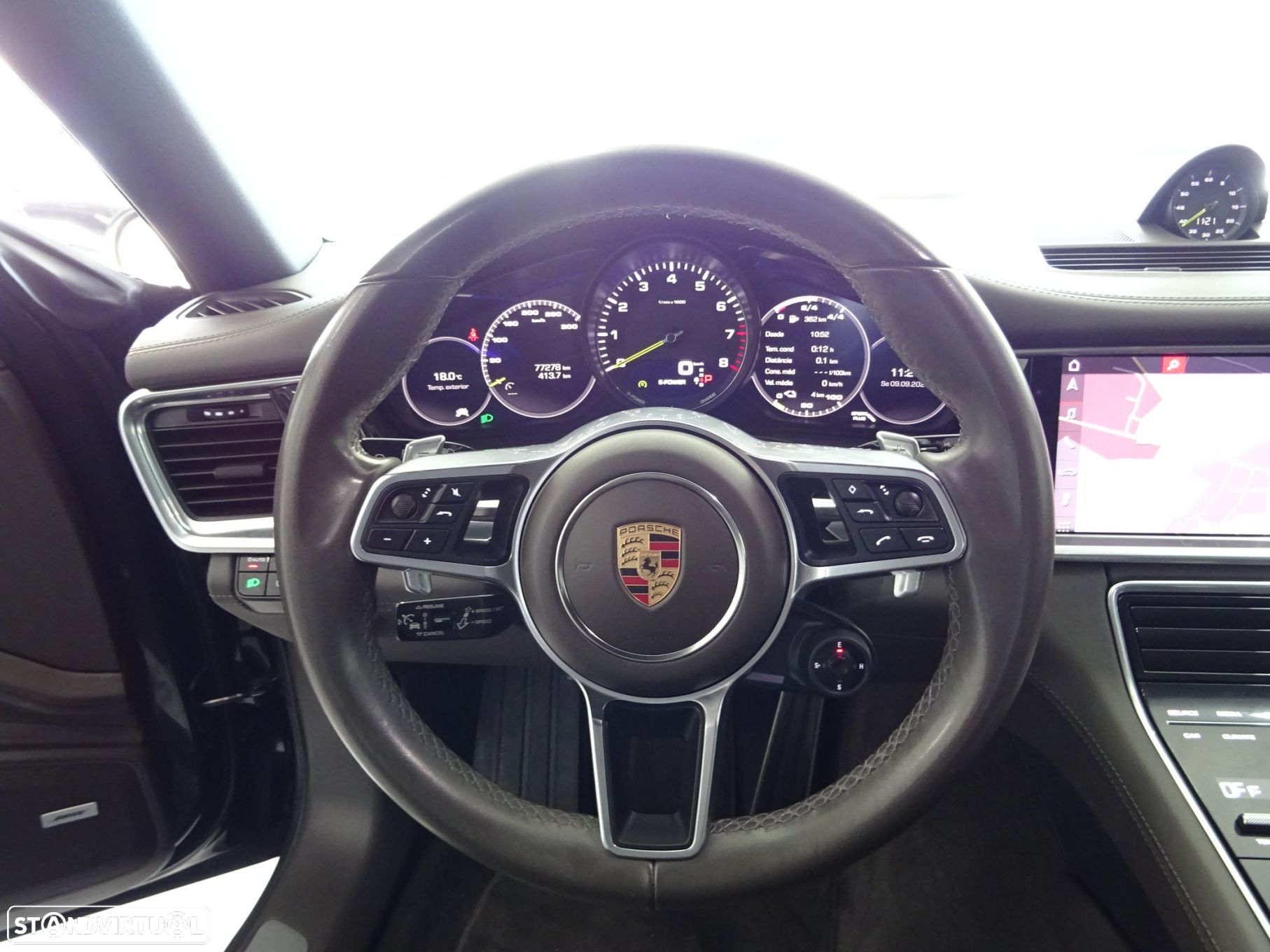 Porsche Panamera 4 E-Hybrid Executive - 11