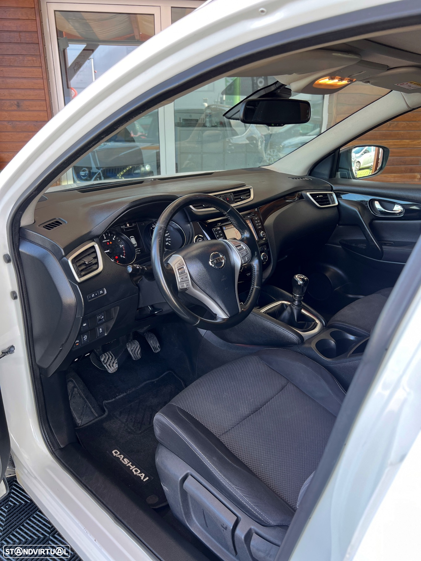 Nissan Qashqai 1.5 dCi Tekna - 8