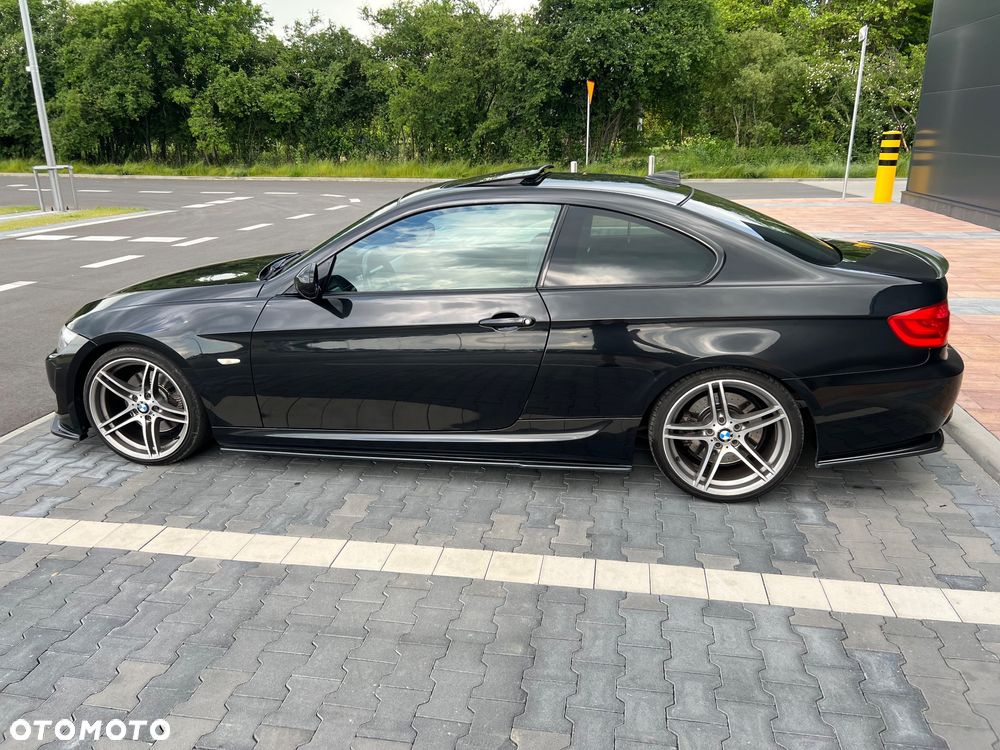 BMW Seria 3 330d Coupe M Sport Edition - 4