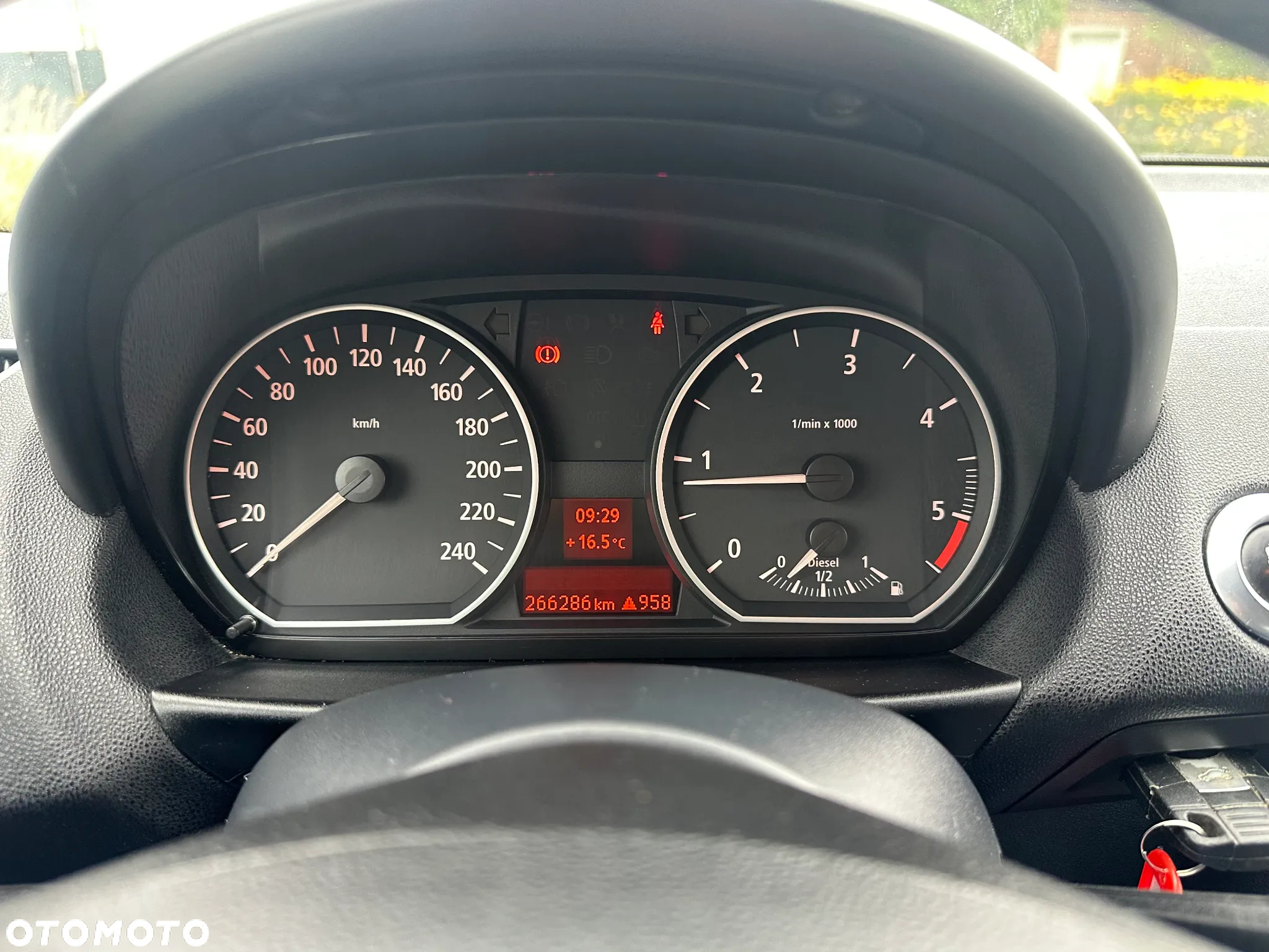 BMW Seria 1 118d - 32