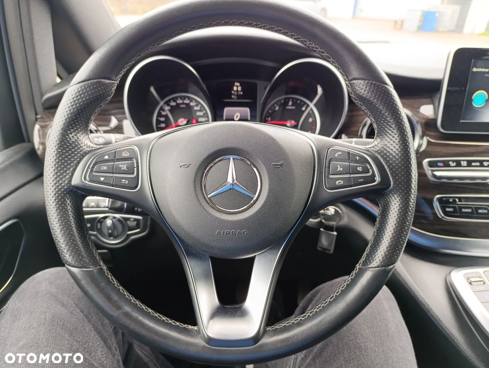 Mercedes-Benz Klasa V 250 d 4-Matic Avantgarde 9G-Tronic - 25