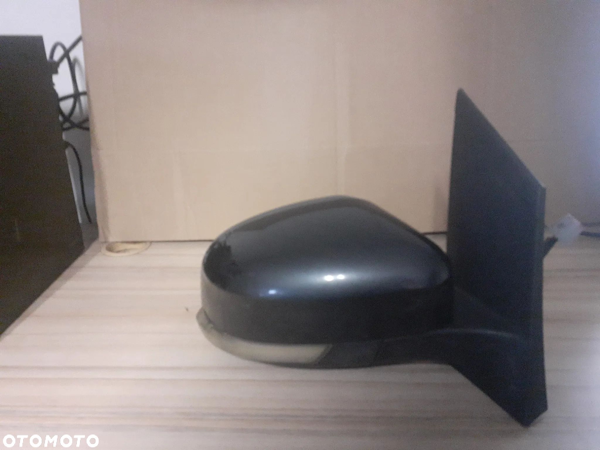 # LUSTERKO LEWE FORD FOCUS MK2 LIFT 6PIN X6 GRANATOWE - 1