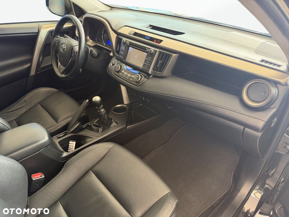 Toyota RAV4 - 18