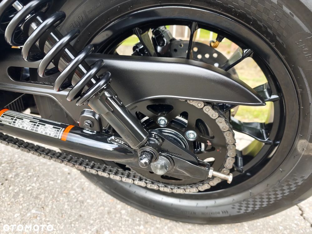 Hyosung GV - 10