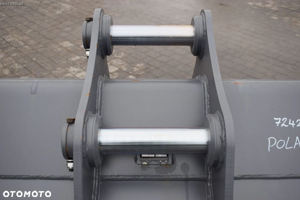 Strickland BT-13 HD 120 cm Łyżka kopiąca z zębami na złącze typu Miller Ø65 0.9m3 120cm - 22