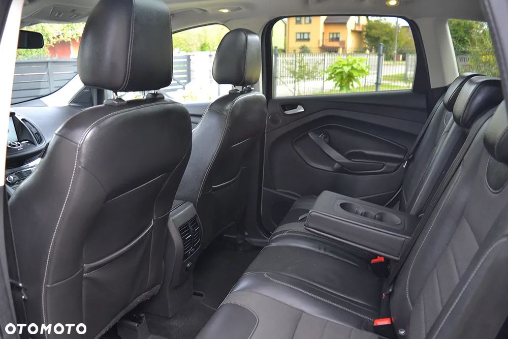 Ford Kuga 2.0 TDCi 2x4 Titanium - 19