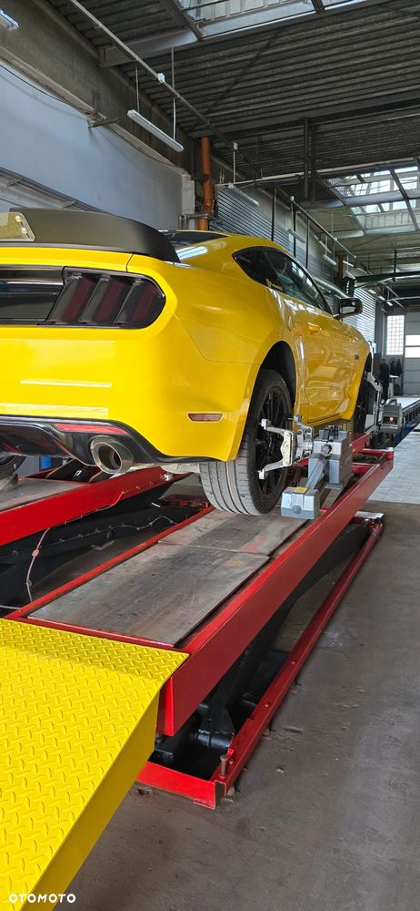 Ford Mustang - 10