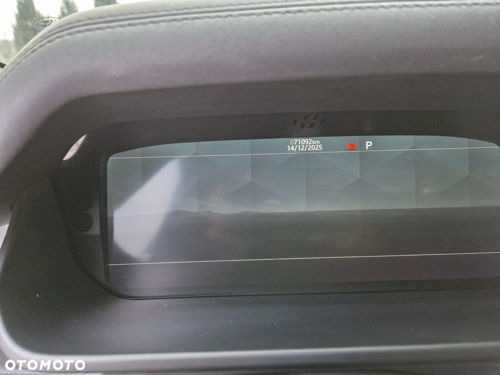 Land Rover Defender 2.0 D240 S - 13