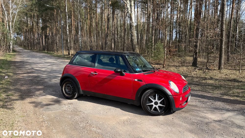 MINI Cooper Standard - 2