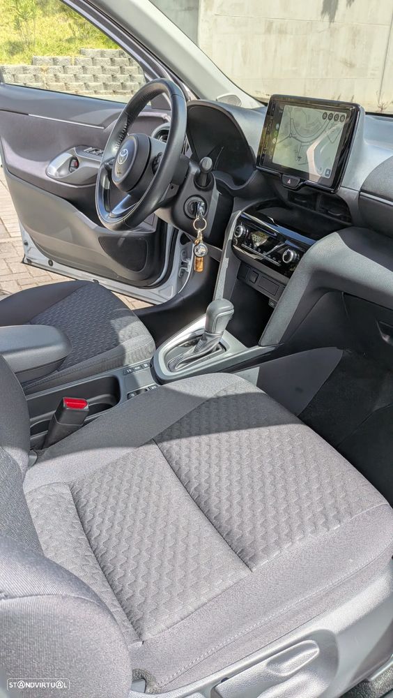 Toyota Yaris Cross 1.5 HDF Comfort Plus - 9