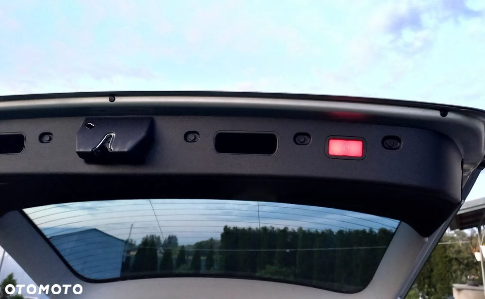 Mercedes-Benz Klasa E 320 CDI 7G-TRONIC Avantgarde DPF - 8
