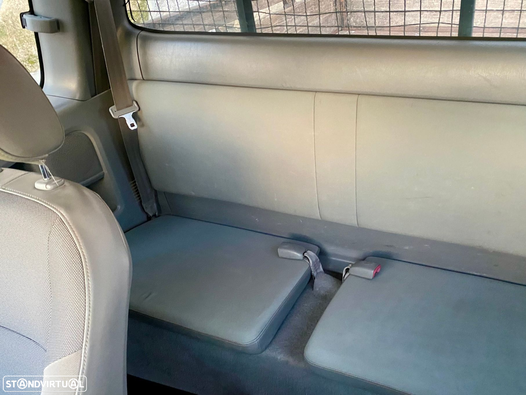 Toyota Hilux 2.5 D-4D 2WD CE PM+AC - 13