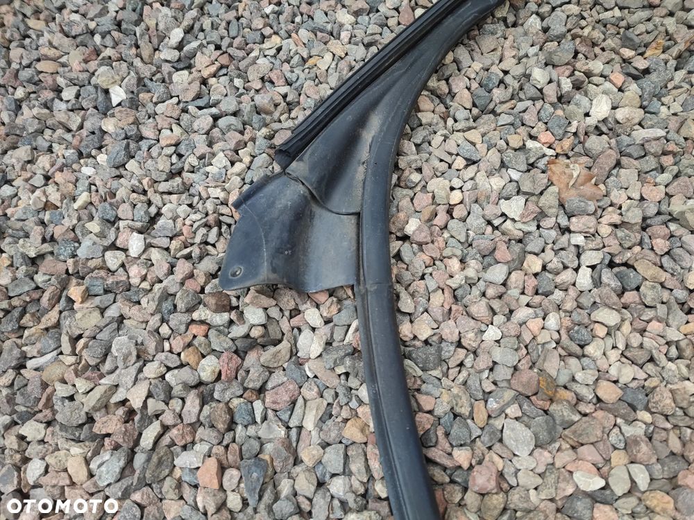 BMW E46 COUPE ORYGINALNE CZARNE USZCZELKI DRZWI LEWA / PRAWA ( USZCZELKA LEWA / PRAWA DRZWI )  PODGRZEWANE EUROPA O NR. 51 71 7 161 687 / 51 71 7 161 688 OEM - 23