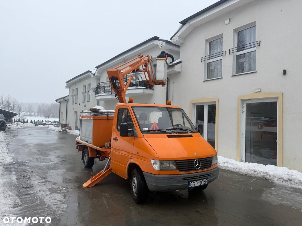 Mercedes-Benz Sprinter - 1