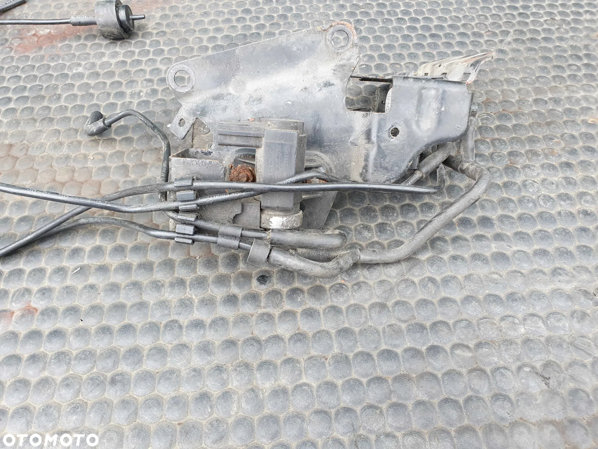 Zawor 1K0906283A 8E0906627C Zawory Podcisnienia Przewody Weze Krociec 2.0 TDI AUDI A4 B7 A6 C6 - 19