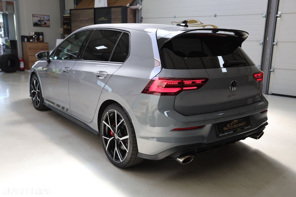 Volkswagen Golf 2.0 TSI DSG R - 6