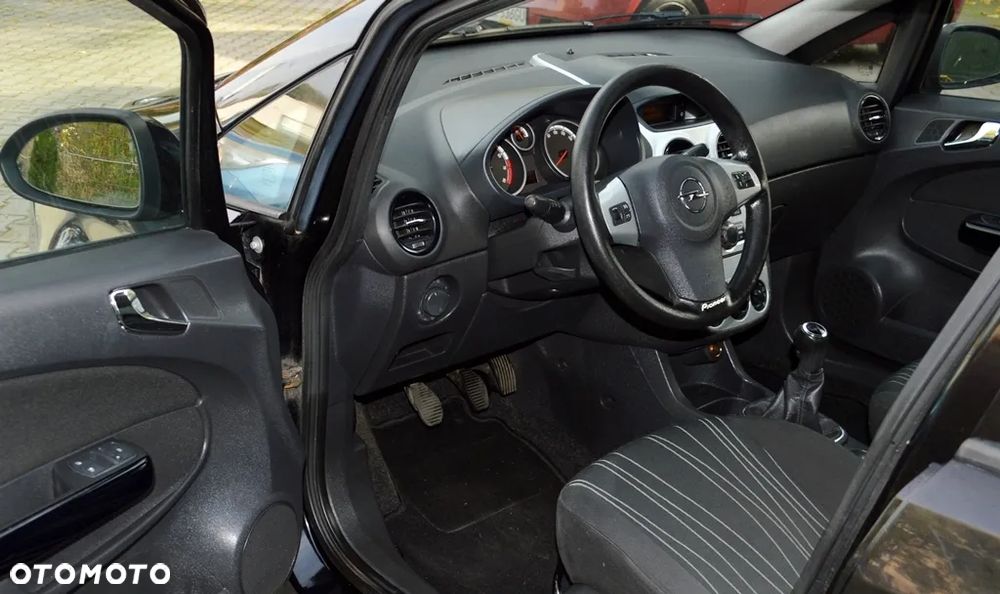 Opel Corsa - 29