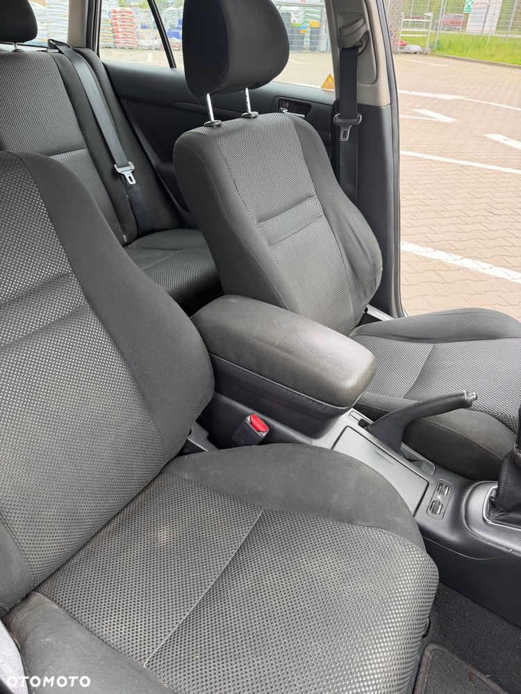 Toyota Avensis 2.0 D-4D Sol - 14