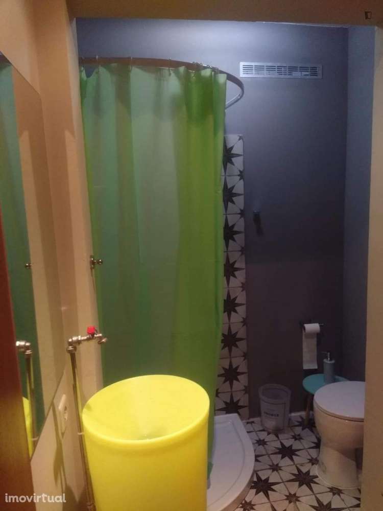 Quarto - localizado em Sé de Braga e São Lázaro Braga - Grande imagem: 4/10