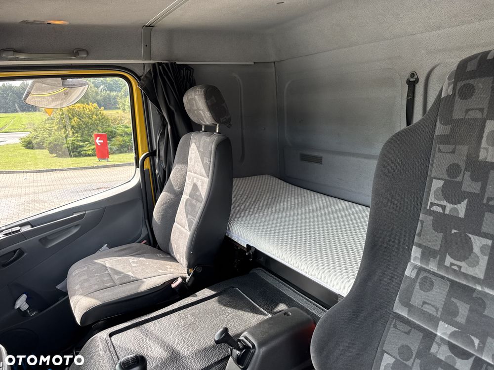 Mercedes-Benz ATEGO - 15