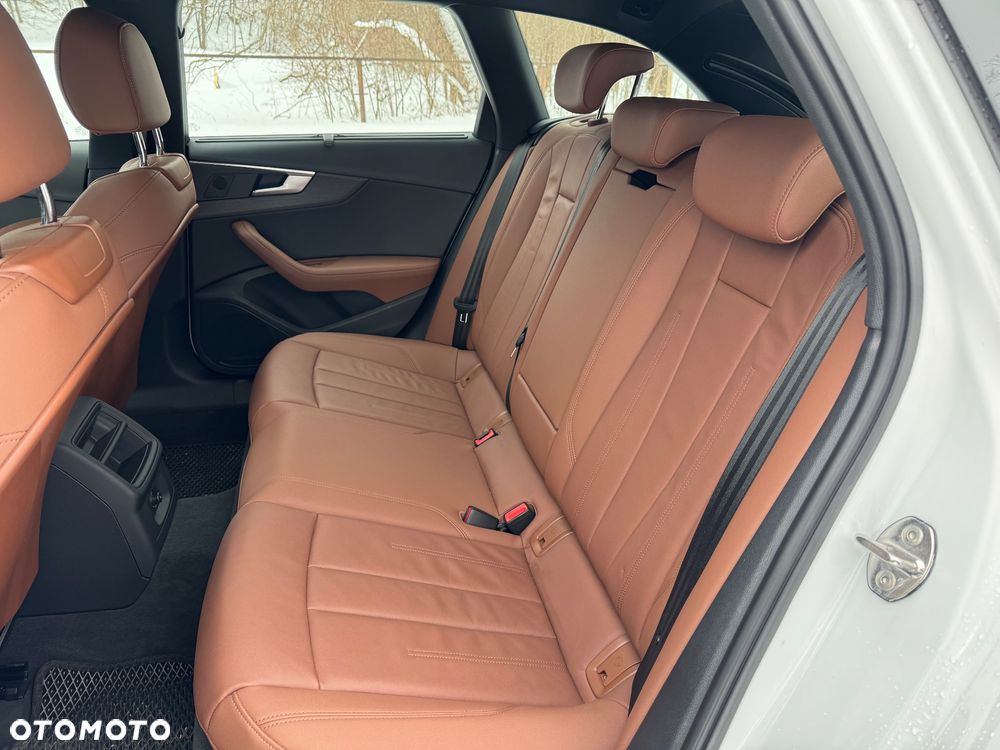 Audi A4 Avant 40 TDI quattro S tronic advanced - 24