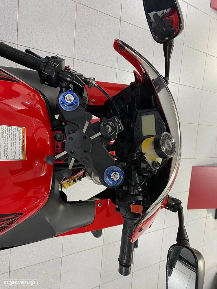 Honda CBR CBR 954 Fireblade - 13