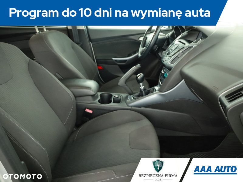 Ford Focus - 8