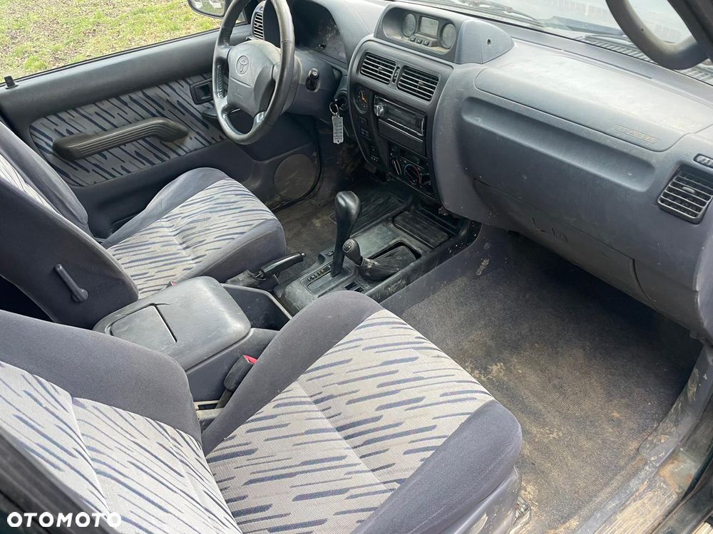 Toyota Land Cruiser - 9