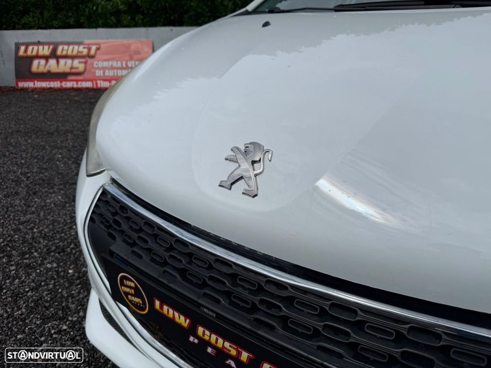 Peugeot 208 1.6 BlueHDi Style - 18