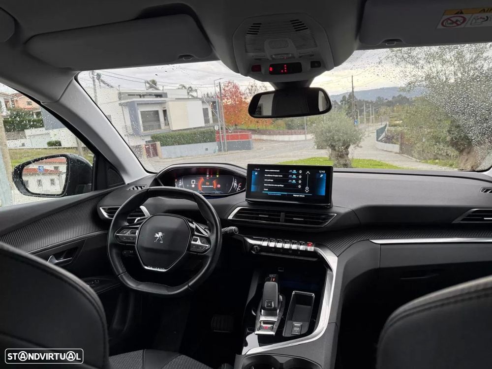 Peugeot 3008 1.5 BlueHDi Allure EAT8 - 18