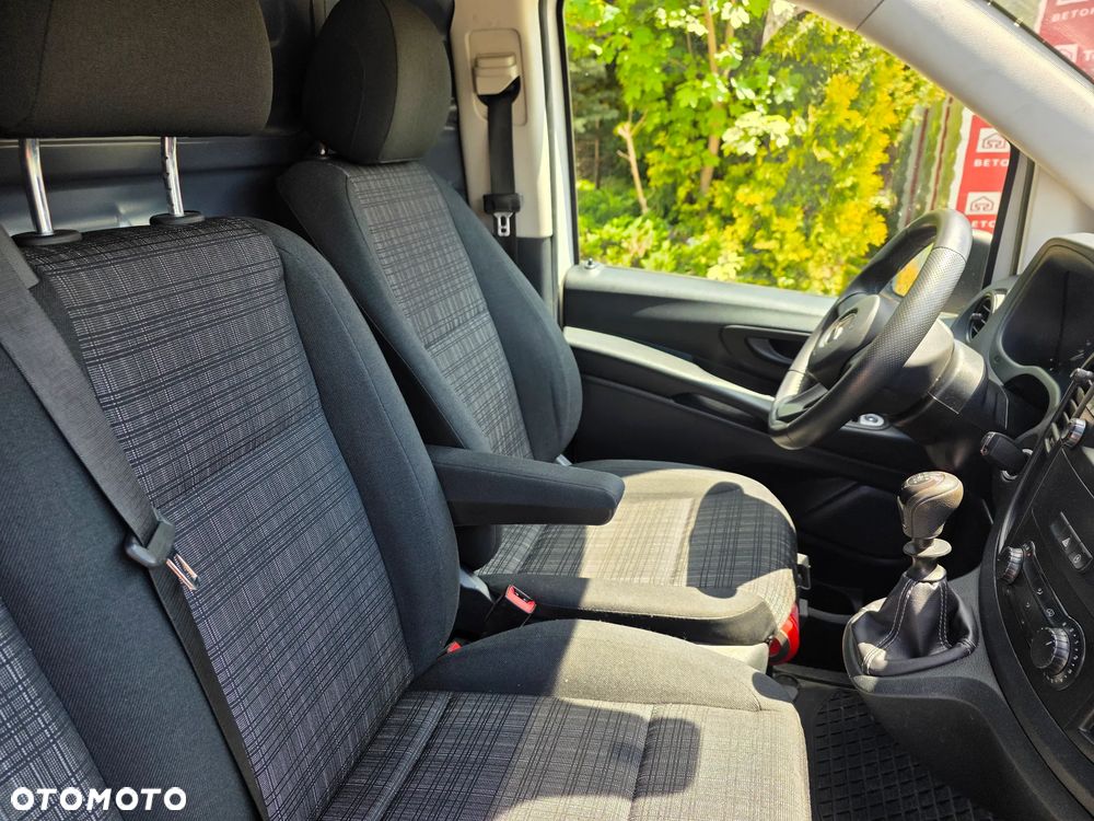 Mercedes-Benz Vito - 31