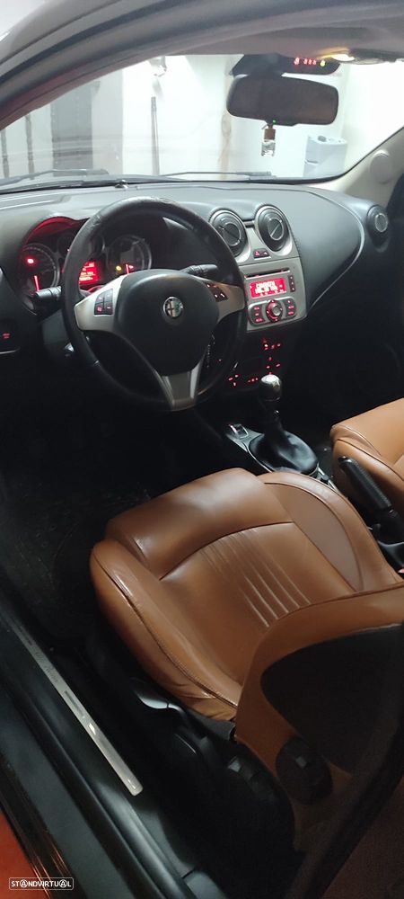 Alfa Romeo MiTo 1.6 JTD Distinctive - 10