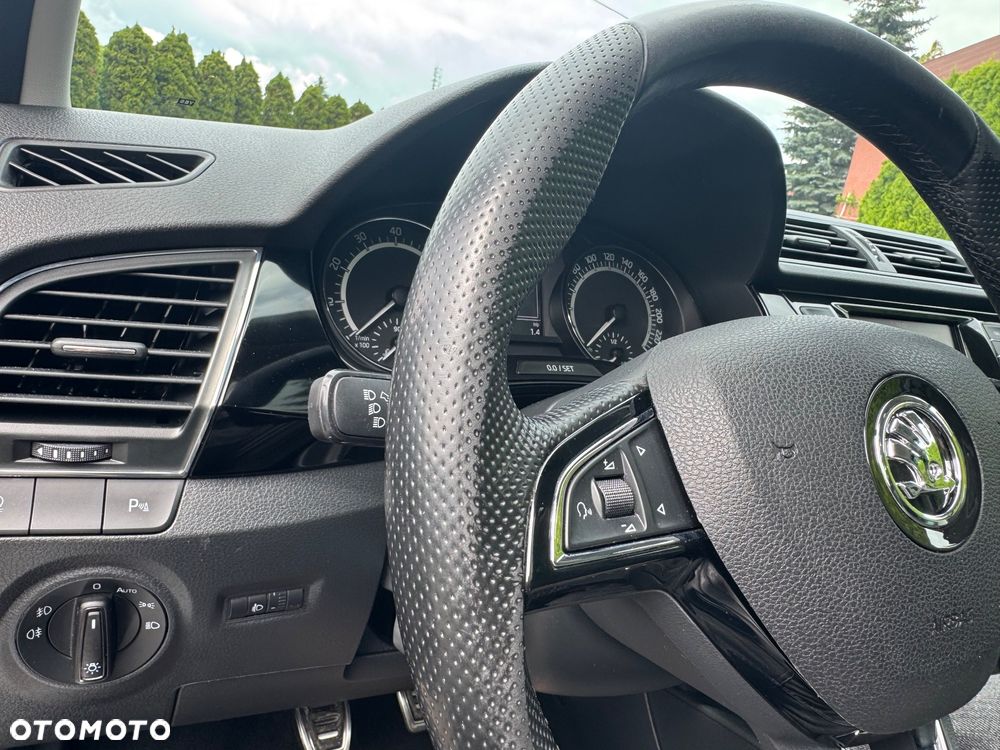 Skoda Fabia 1.0 TSI Monte Carlo - 26