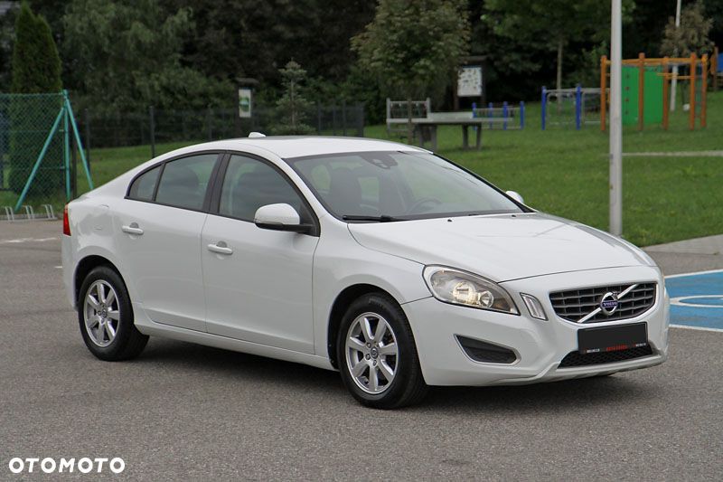 Volvo S60 - 3