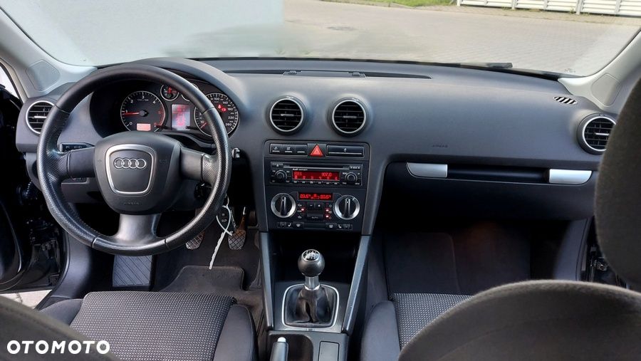 Audi A3 Sportback 2.0 TDI Ambiente - 18