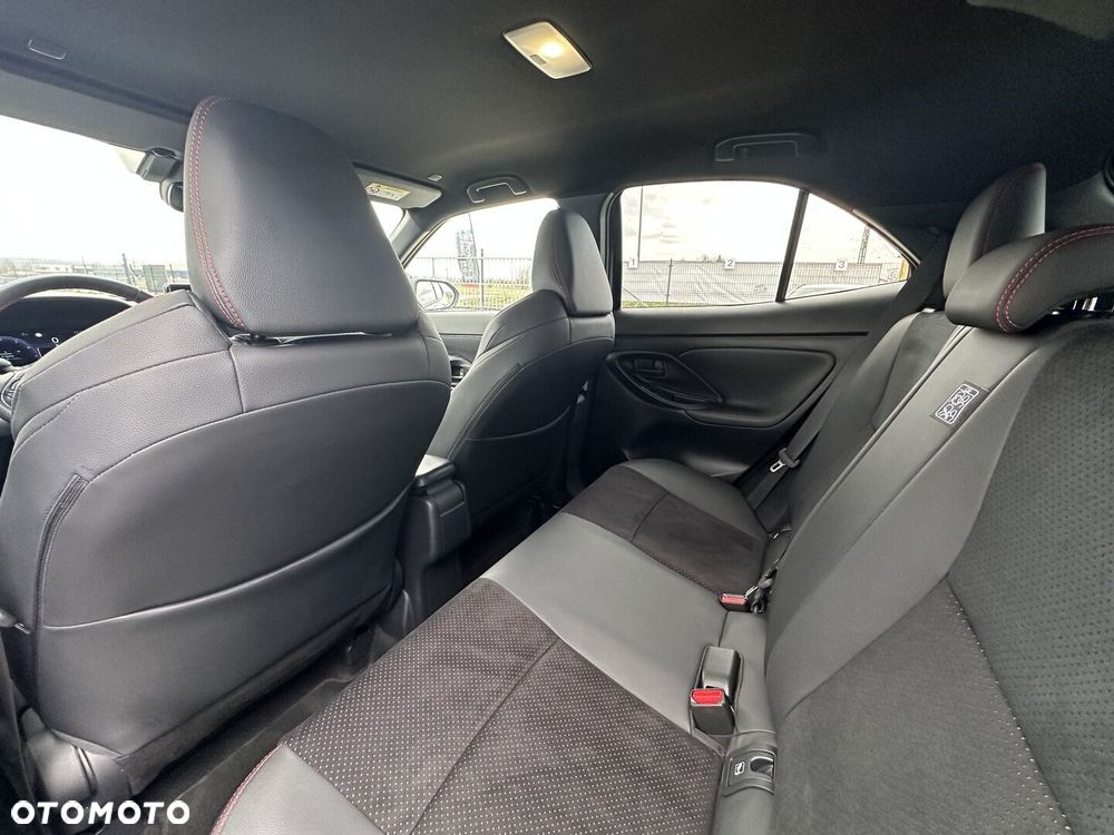 Toyota Yaris Cross Hybrid 1.5 GR Sport - 13