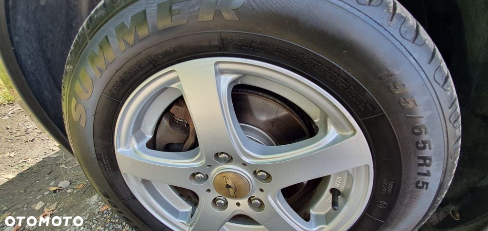 Kia Venga 1.4 M - 16