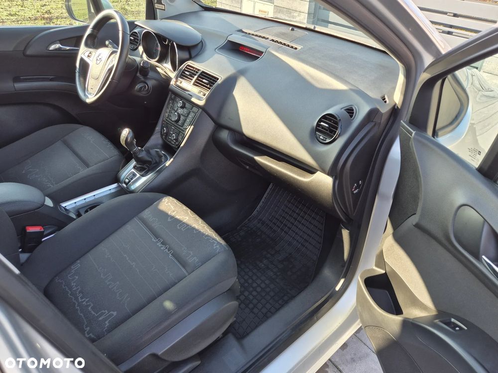 Opel Meriva - 11