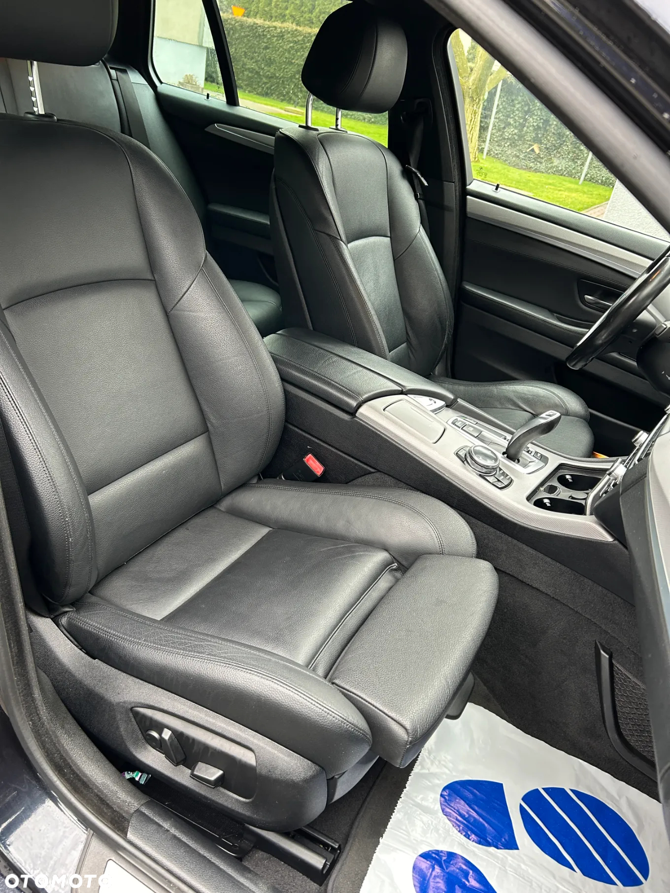 BMW Seria 5 520d xDrive - 16