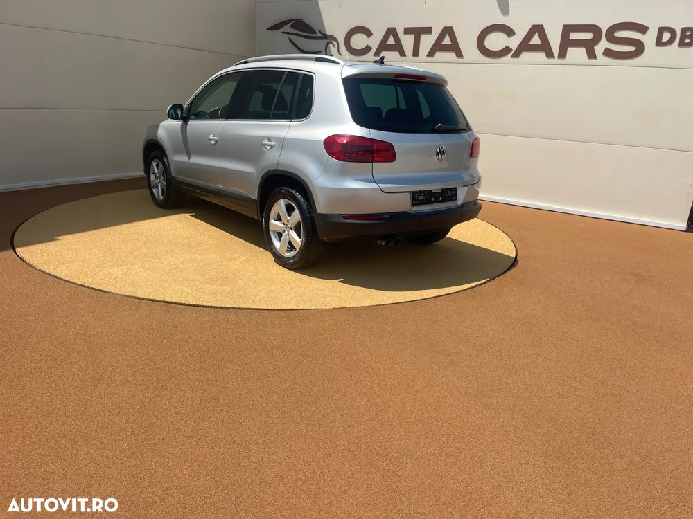 Volkswagen Tiguan 2.0 TDI DPF 4Motion BlueMotion Technology Cup Sport & Style - 11