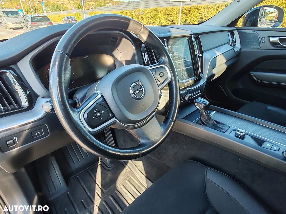 Volvo XC 60 D5 AWD Momentum - 14