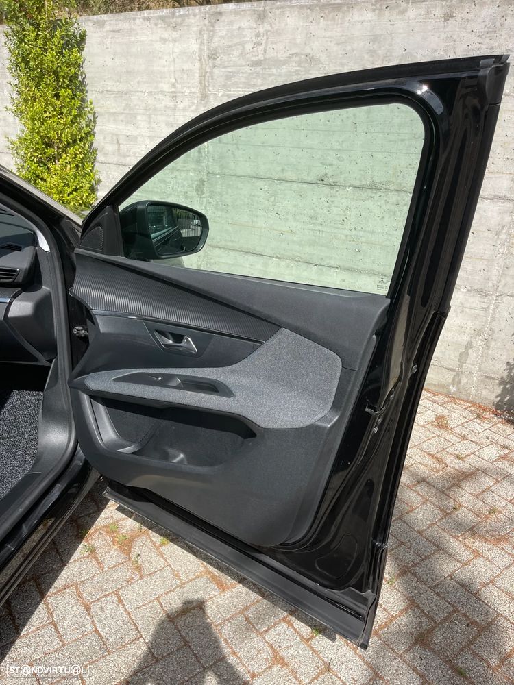 Peugeot 3008 PureTech 130 Stop & Start GPF EAT8 Active Business-Pack - 14